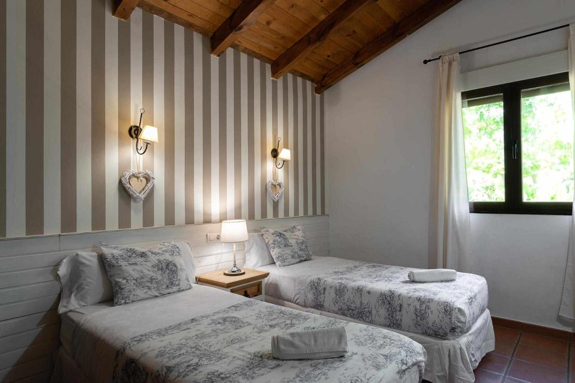 El Manantial Del Fresno Casas Rurales En Hervás Room photo